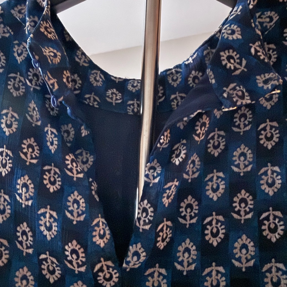 Tommy Hilfiger Navy Floral Chiffon Sleeveless Shift Dress - Size 12 - Picture 3 of 6